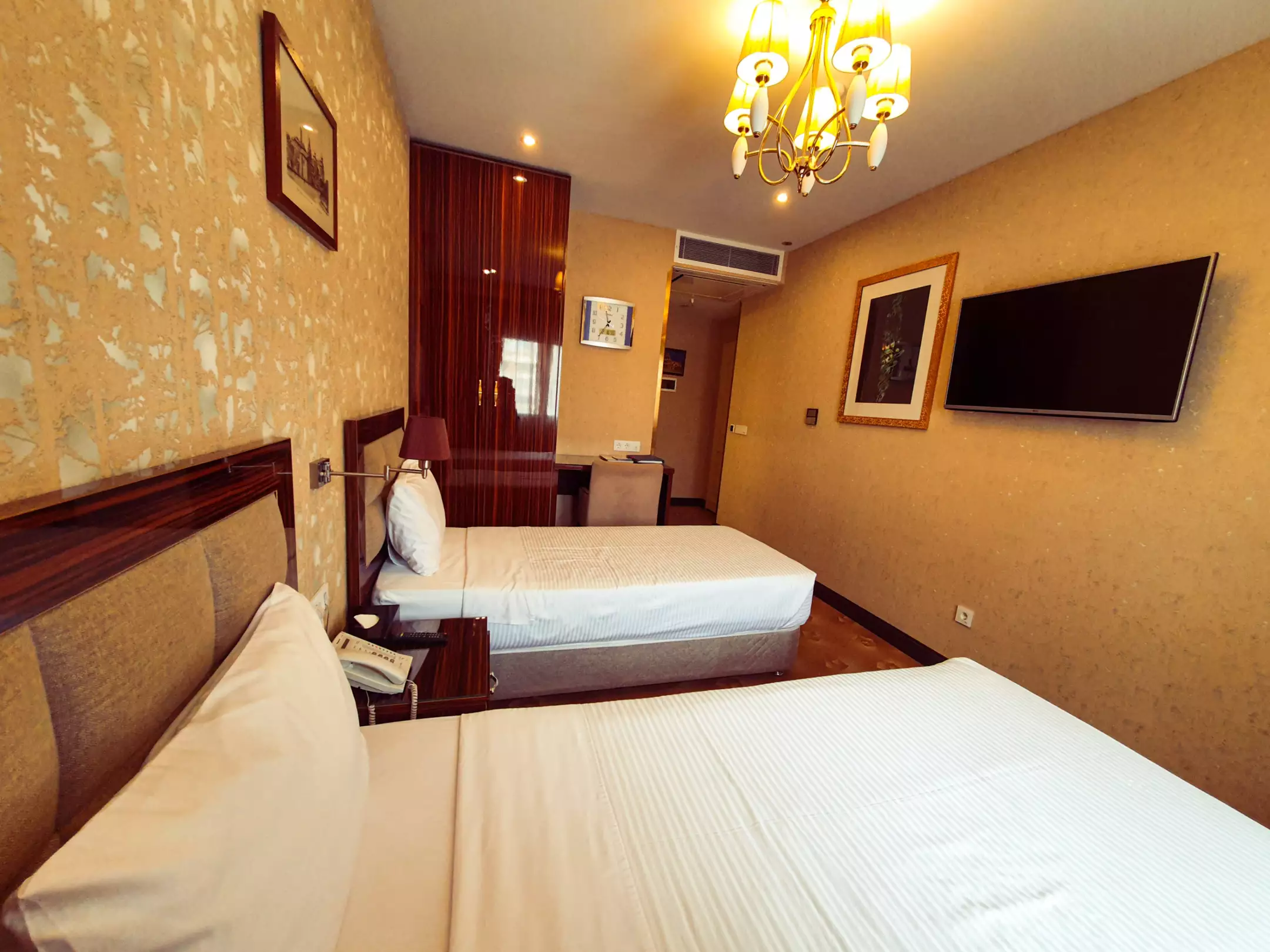 https://cdn.alibaba.ir/ostorage/hotel-accommodation-images/670514976af0f999b10ac028_2023-07-16-94f9aec1-4c05-406d-9a83-a7ee1d15c5c6.webp