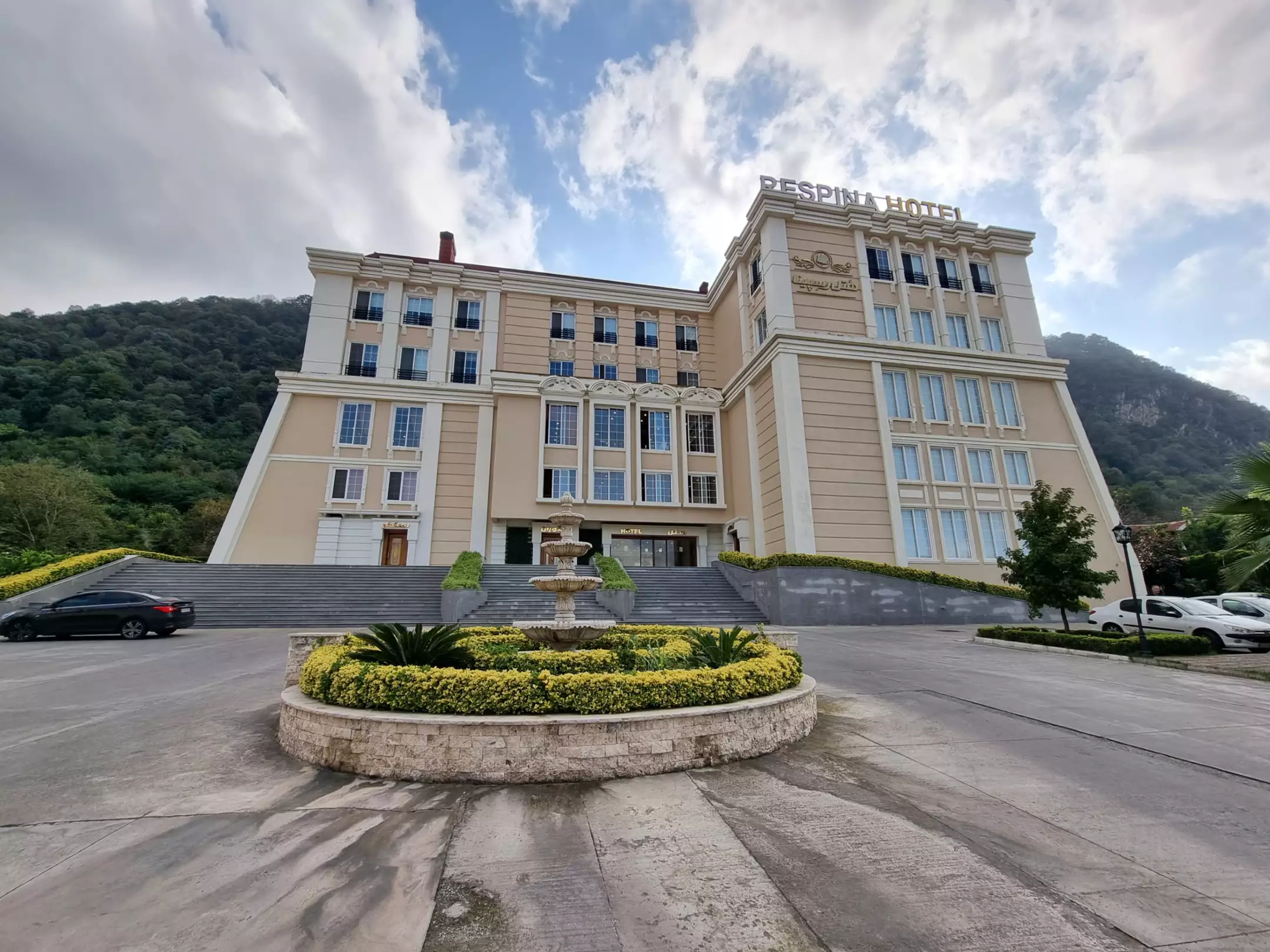 Alibaba https://cdn.alibaba.ir/ostorage/hotel-accommodation-images/67052edb299de7a7748d2817_2023-11-05-f5bd68e2-281f-4370-bbad-9e466fc93db3.webp