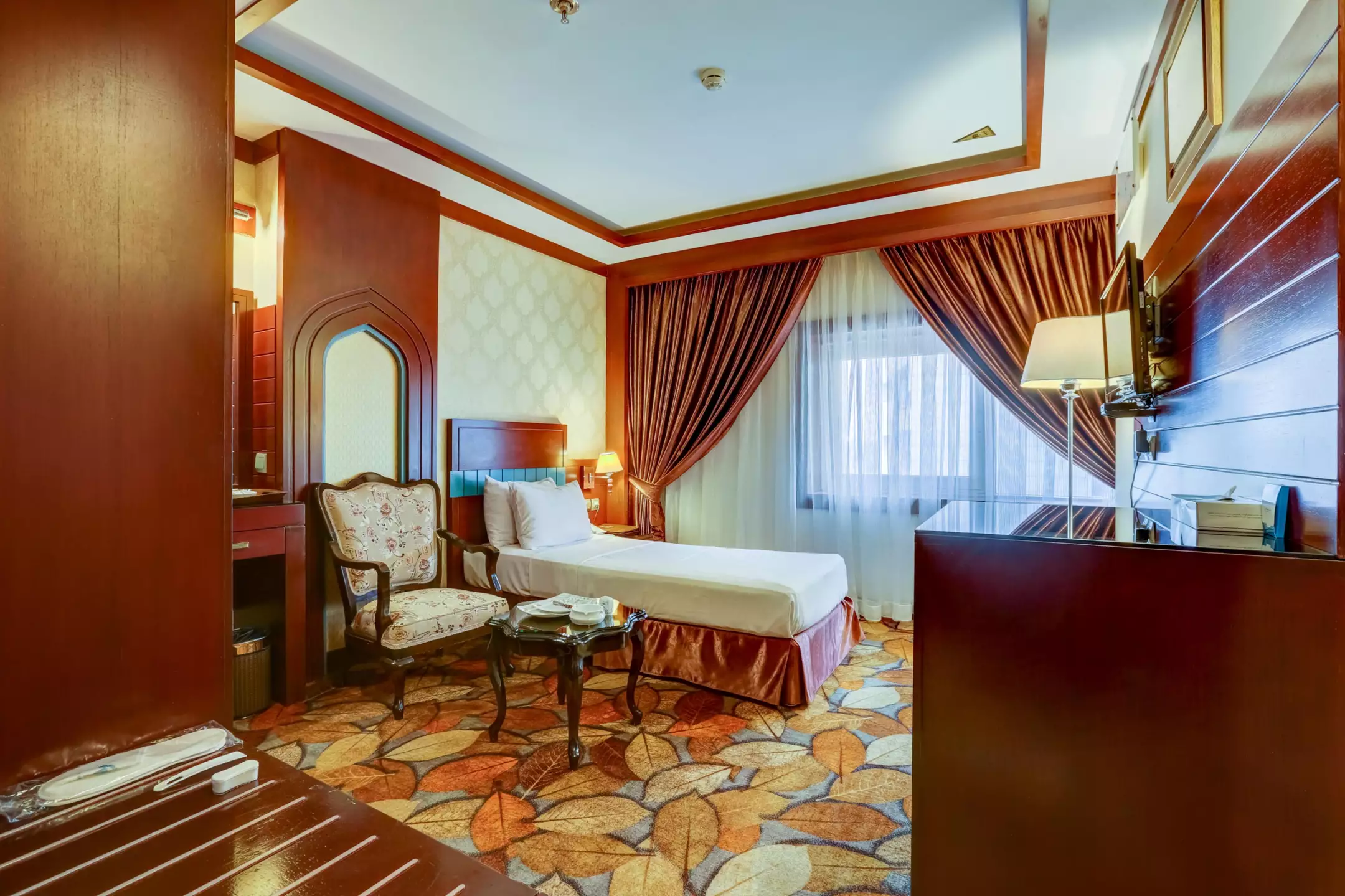 Alibaba https://cdn.alibaba.ir/ostorage/hotel-accommodation-images/670530e46af0f999b10ac270_2023-08-15-033e76c0-a6f7-4dec-9765-4cf1c48eac09.webp
