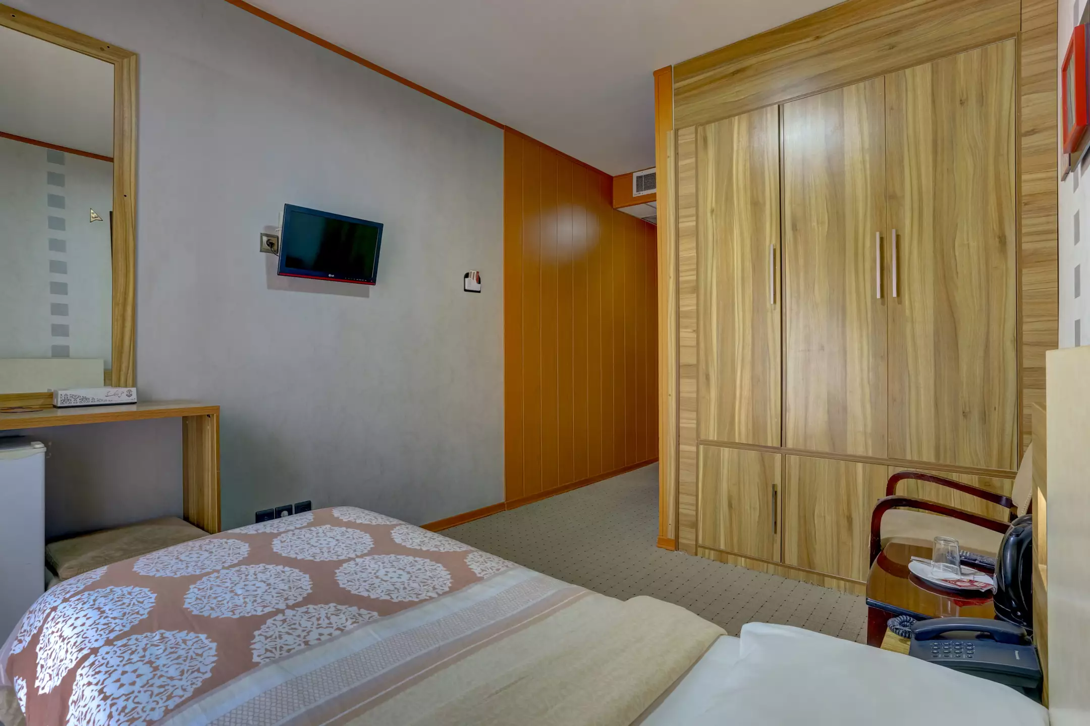 Alibaba https://cdn.alibaba.ir/ostorage/hotel-accommodation-images/670534e2906add960f28e5c3_2023-07-24-efe4a39d-3206-4e13-9942-20d956aa4bd4.webp