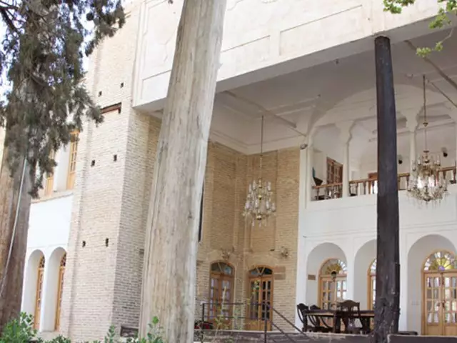 هتل سنتی متولی باشی ماهان
