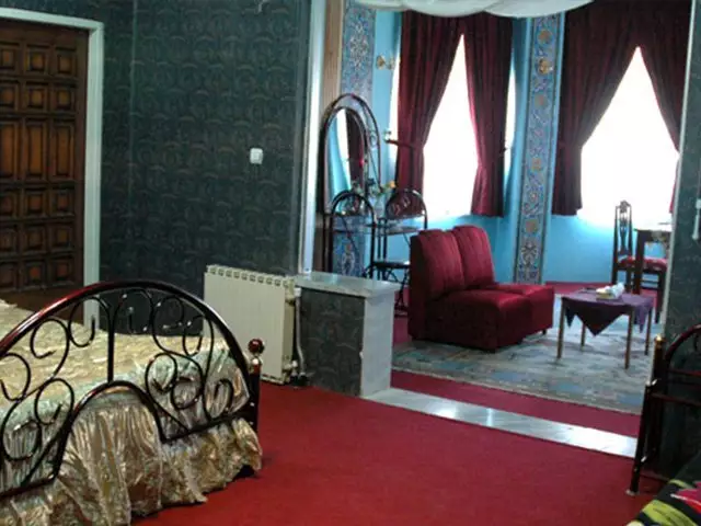 هتل سنگسر مهدی شهر