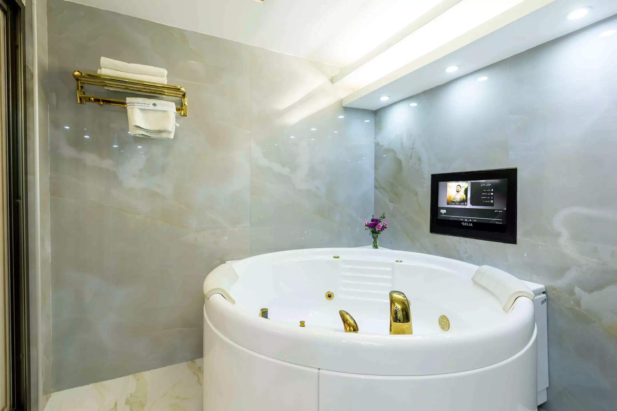 Alibaba https://cdn.alibaba.ir/ostorage/hotel-accommodation-images/67054a2c2cf976539176015e_6e8ae058-d96f-43dd-bd53-30883259166a_پرزیدنت-مدرن-(1).webp