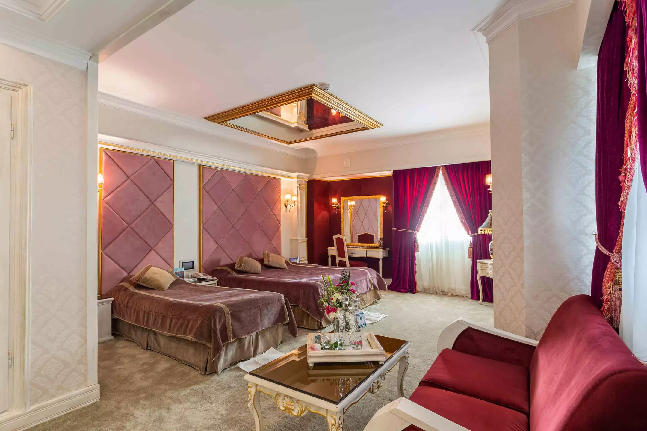 Alibaba https://cdn.alibaba.ir/ostorage/hotel-accommodation-images/67054a340fe27c5a5df8fa35_716549b9-ed9f-4152-9d4c-ba8b2fa1b0cb_دبل-پانوراما-(3).webp
