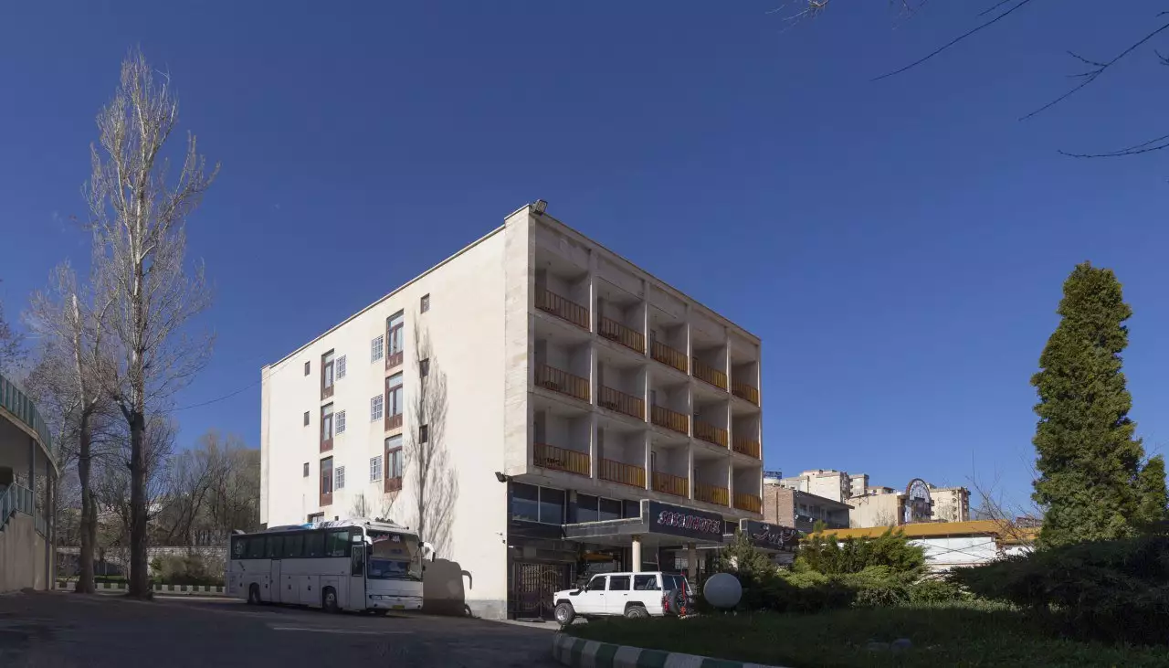 Alibaba https://cdn.alibaba.ir/ostorage/hotel-accommodation-images/670637d0299de7a7748d2c23_image_88ea8dca-78a8-4e51-a07f-936f7067152c.webp