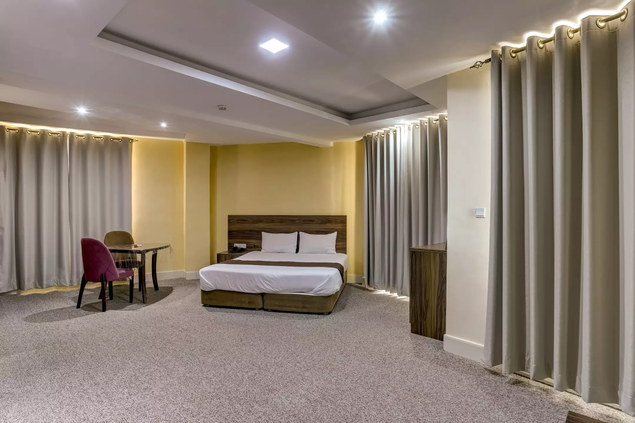 Alibaba https://cdn.alibaba.ir/ostorage/hotel-accommodation-images/670639d0359857c3c5f4ae0e_2022-08-30-189c2153-e04e-4511-8a3b-5e0937b48deb.webp