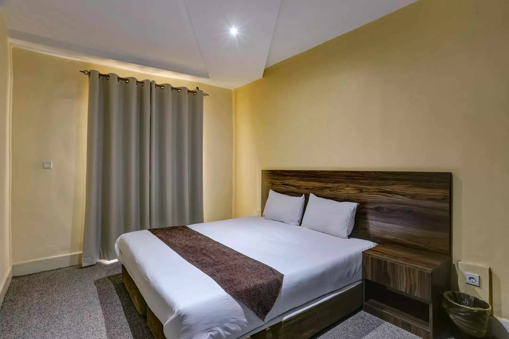 Alibaba https://cdn.alibaba.ir/ostorage/hotel-accommodation-images/670639d4666674792fccc91c_2022-08-30-c718b9d8-6fd0-4fff-8745-2ef12926b688.webp