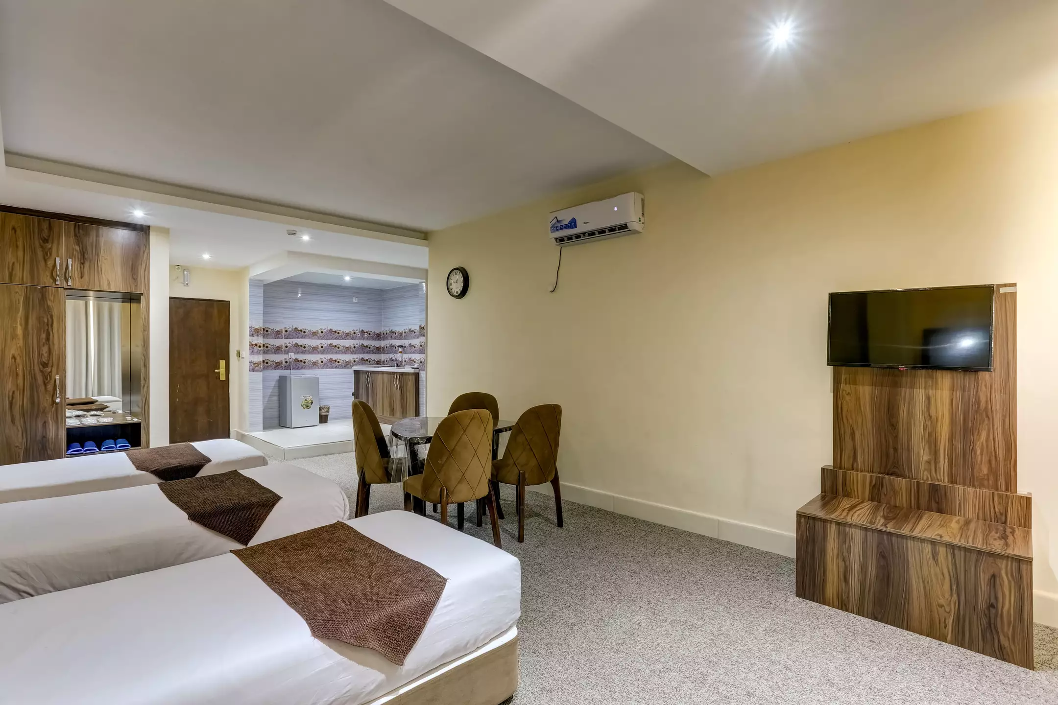 Alibaba https://cdn.alibaba.ir/ostorage/hotel-accommodation-images/670639d50fe27c5a5df8faec_2022-08-30-4fab0101-d473-4189-abf6-132b1e09cd38.webp