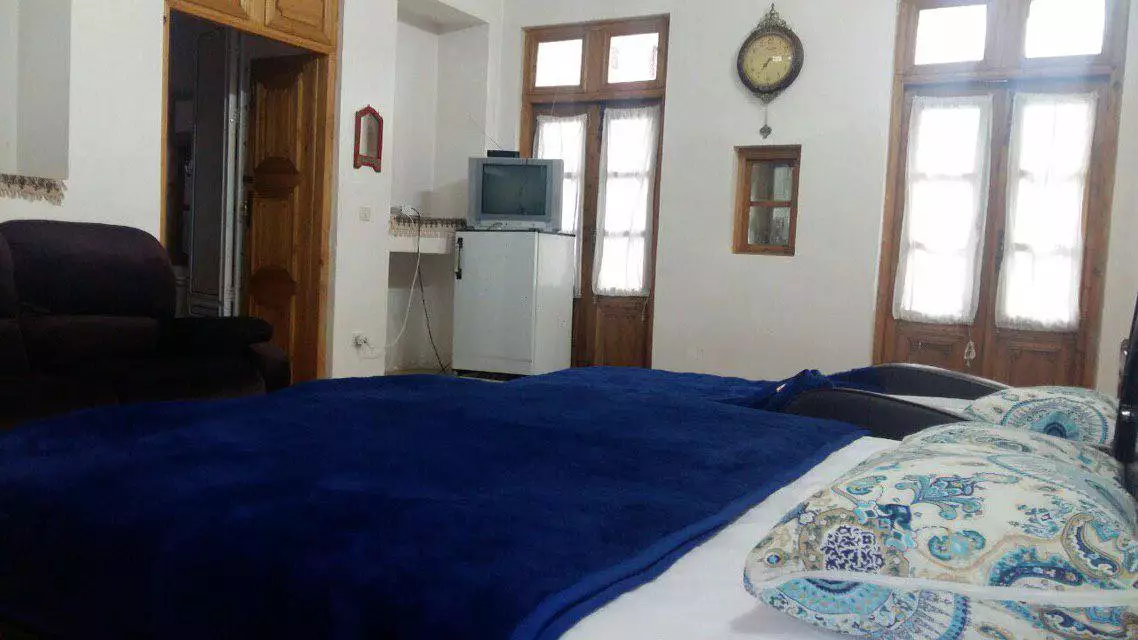 هتل خانه آزاده چالشتر شهرکرد