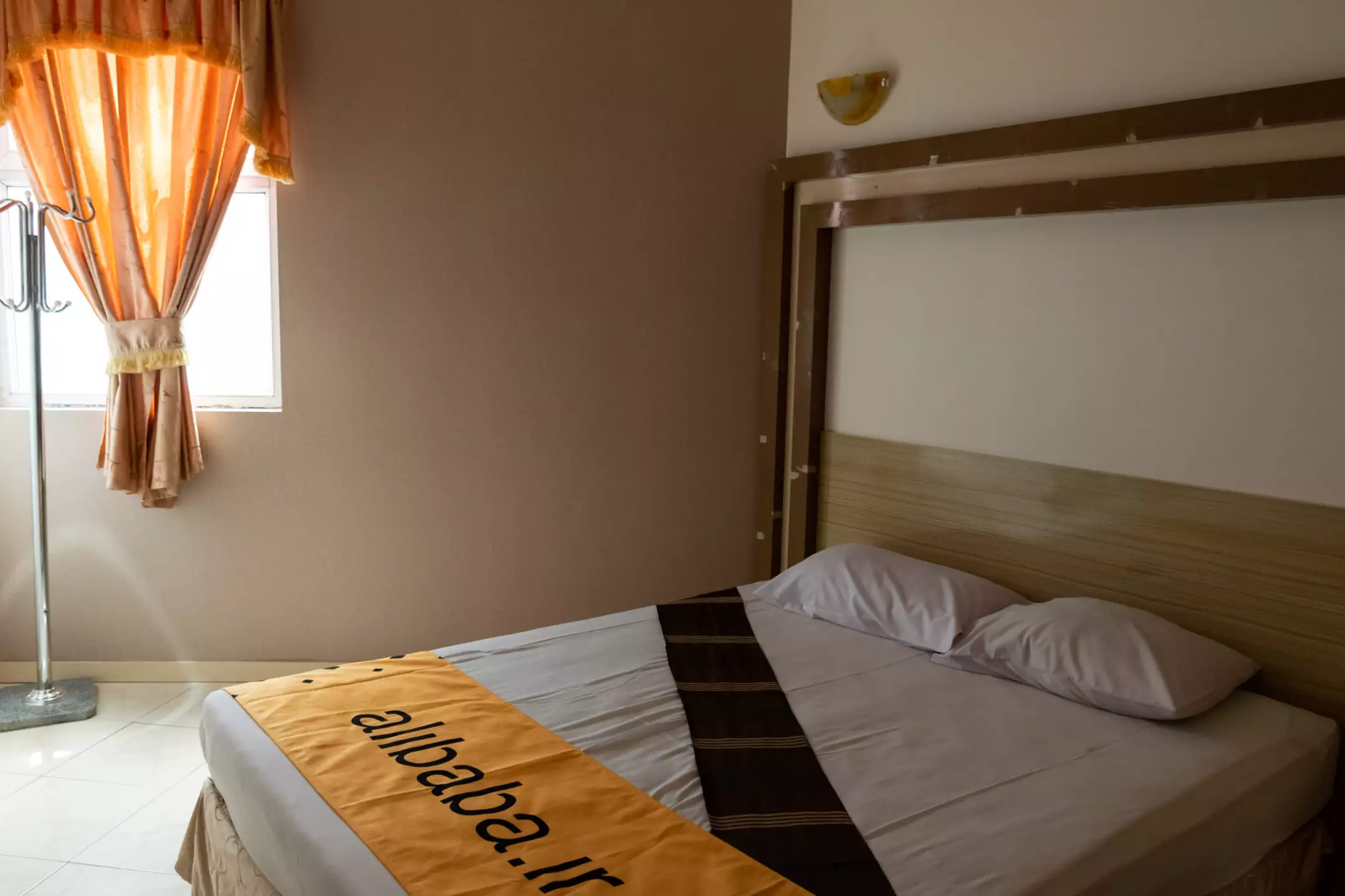 Alibaba https://cdn.alibaba.ir/ostorage/hotel-accommodation-images/670652616af0f999b10ac8ab_2023-06-21-06599f3a-5a87-4258-8f90-78aeab6a28ba.webp