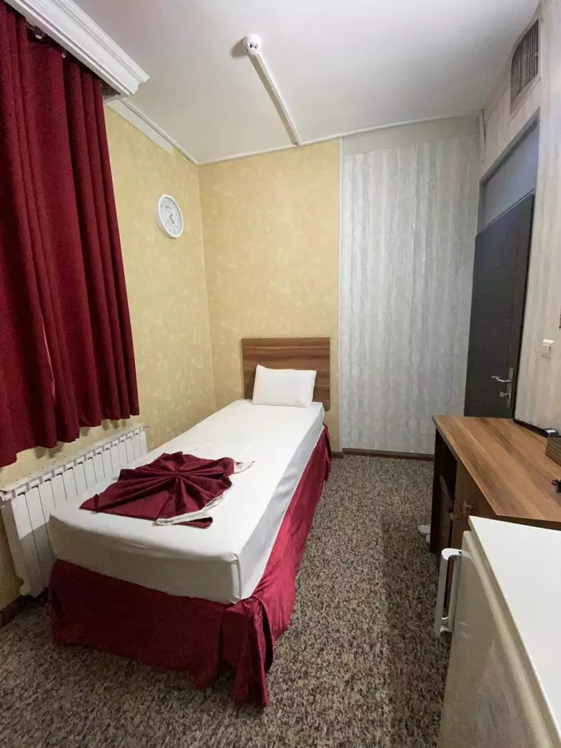 Alibaba https://cdn.alibaba.ir/ostorage/hotel-accommodation-images/67d68f1931ce2147606d1bc5_سینگل.webp
