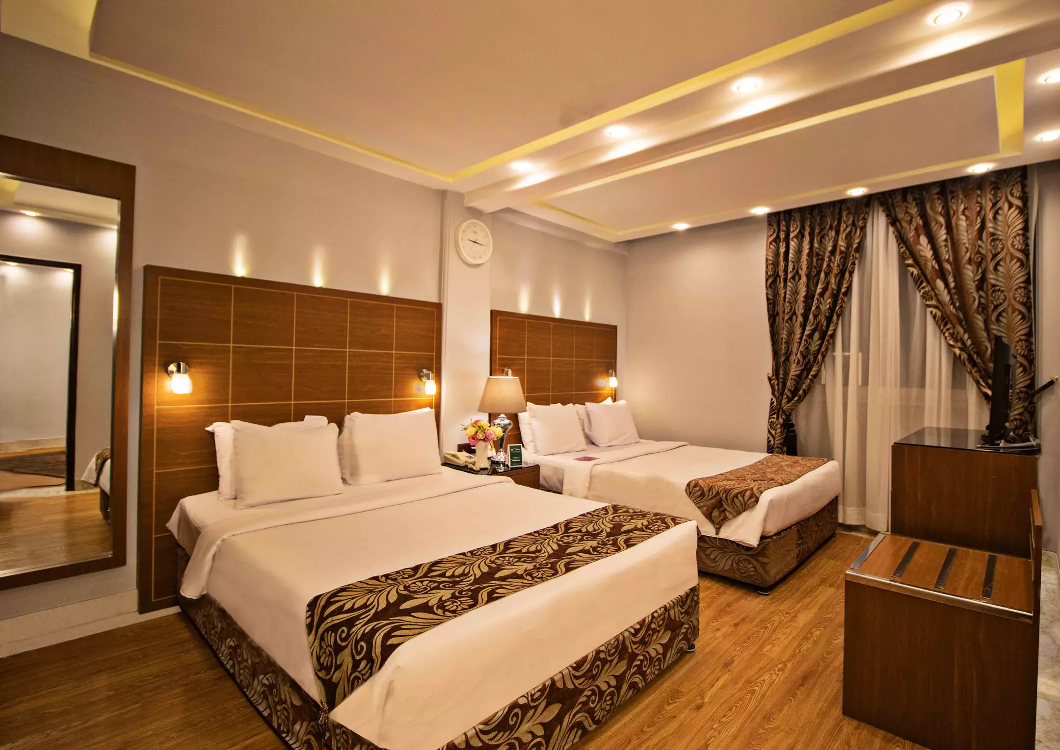 Alibaba https://cdn.alibaba.ir/ostorage/hotel-accommodation-images/67fe5afc1ec42a9ad2f7fcba_اگزکیوتیو-(1).webp