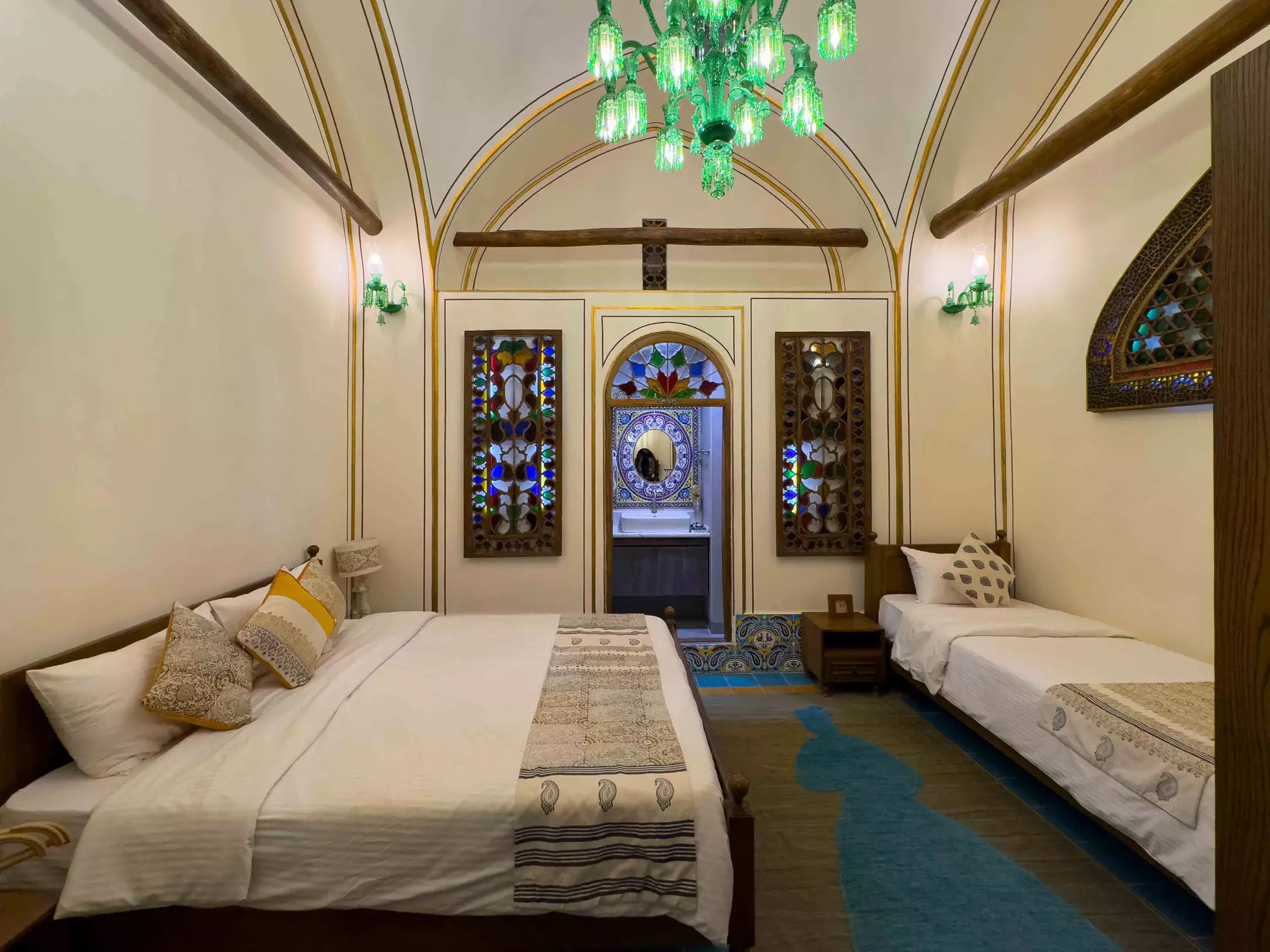 Alibaba https://cdn.alibaba.ir/ostorage/hotel-accommodation-images/68186bfd19aa61e2a799b4f1_خزانه-داران_5.webp