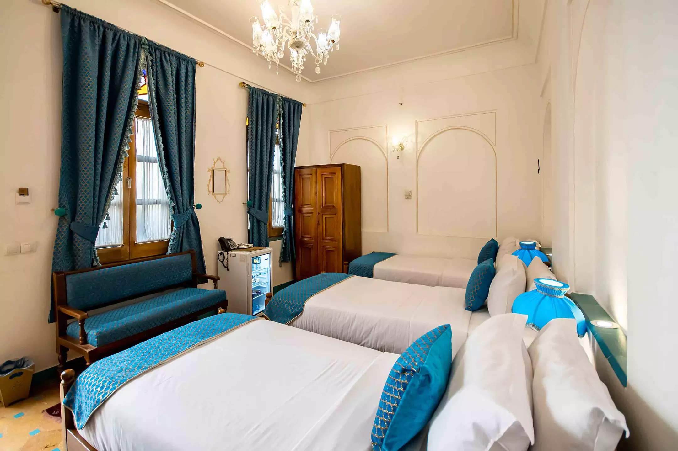 Alibaba https://cdn.alibaba.ir/ostorage/hotel-accommodation-images/683c66b4ac13a7ed0d84d33e_سه-تخته-استاندارد-(2).webp