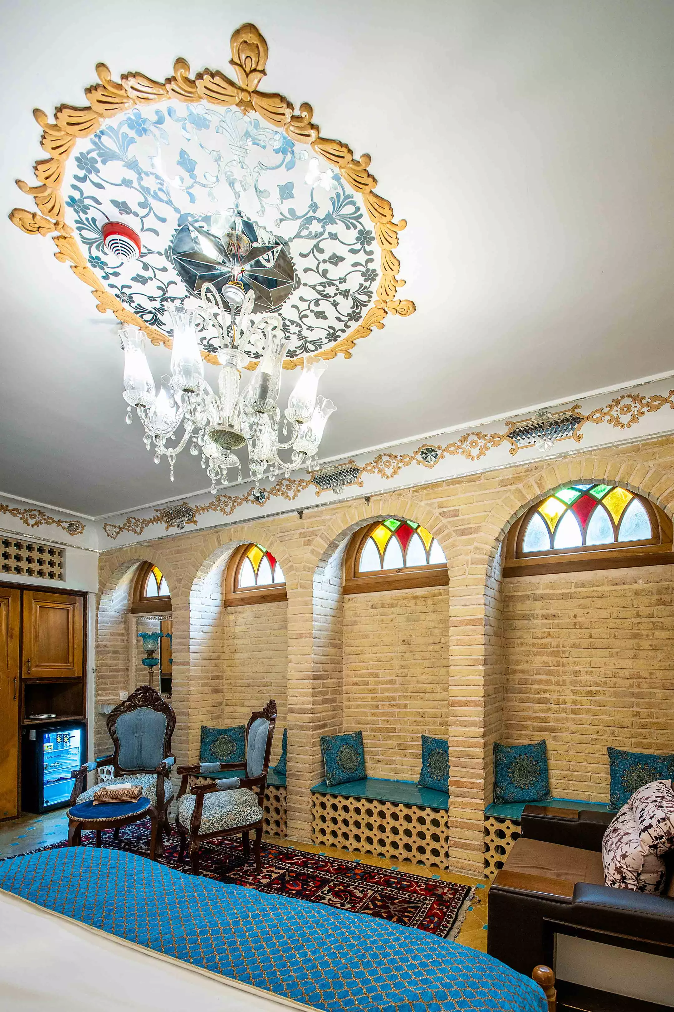 Alibaba https://cdn.alibaba.ir/ostorage/hotel-accommodation-images/683c66c8a1e6f83605b734dc_قاجار-(2).webp