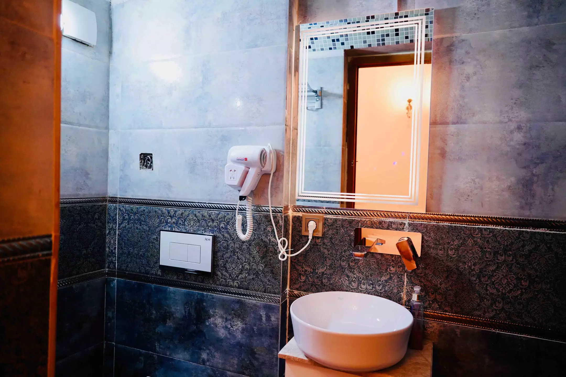 Alibaba https://cdn.alibaba.ir/ostorage/hotel-accommodation-images/683c771fa1e6f83605b734eb_چهارتخته-الماس-(4).webp