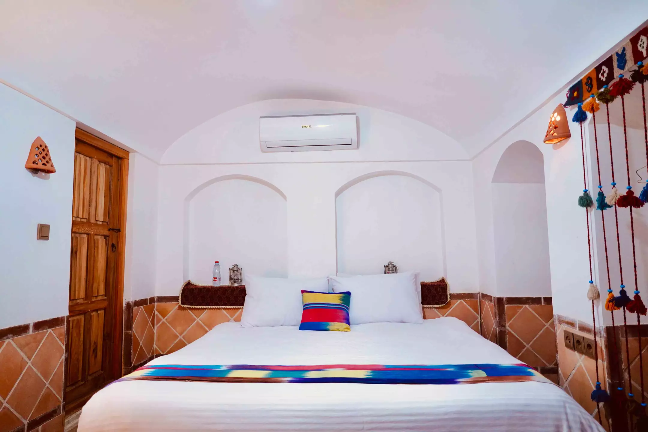 Alibaba https://cdn.alibaba.ir/ostorage/hotel-accommodation-images/683c7742a1e6f83605b734f1_زمرد-(4).webp