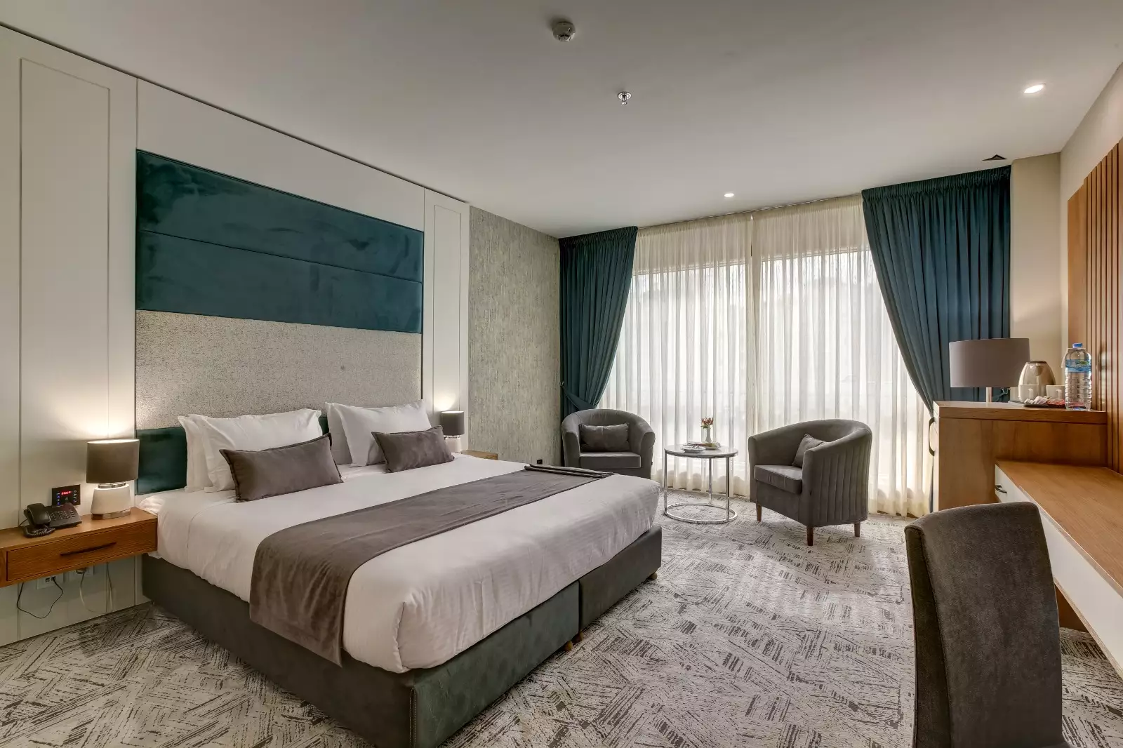 Alibaba https://cdn.alibaba.ir/ostorage/hotel-accommodation-images/6846b1d2a1e6f83605b736e8_دبل1.webp