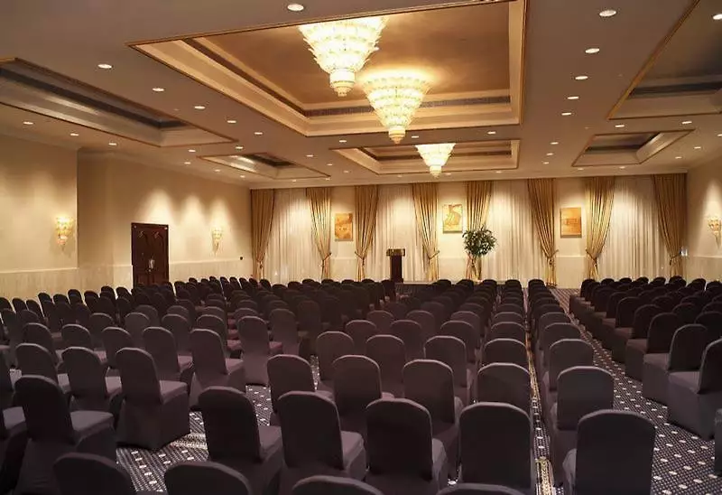 Alibaba https://cdn.alibaba.ir/ostorage/hotel-accommodation-images/684988acac13a7ed0d84d744_Muscat-Crowne-Plaza-Muscat-0.webp