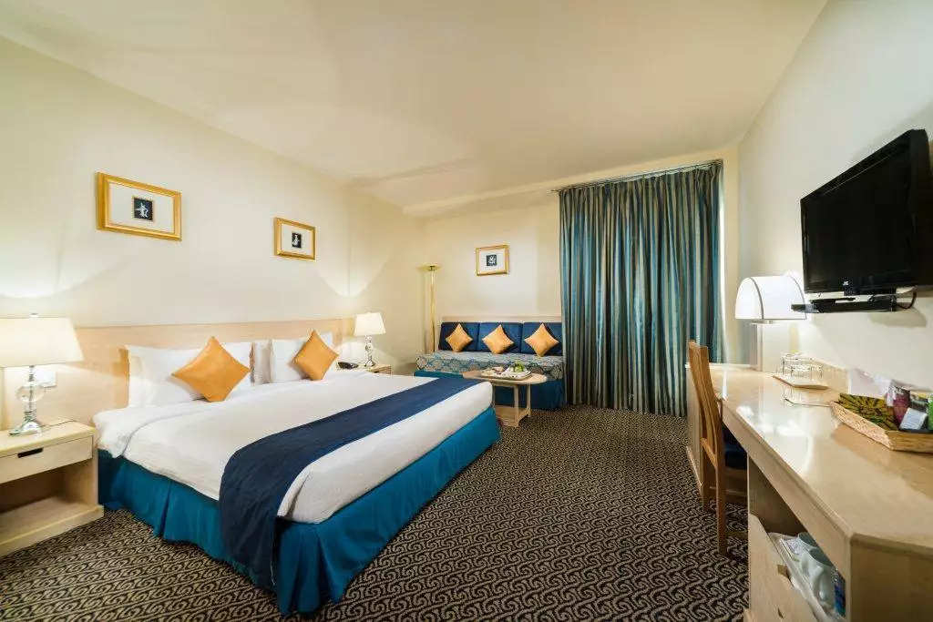 هتل تولیپ این داون تاون مسقط مسقط