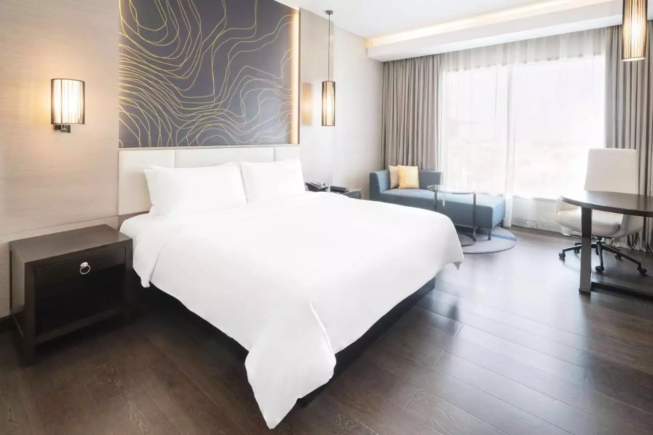 Alibaba https://cdn.alibaba.ir/ostorage/hotel-accommodation-images/68498a89ac13a7ed0d84db3e_Muscat-Hormuz-Grand-Hotel-Muscat-0.webp
