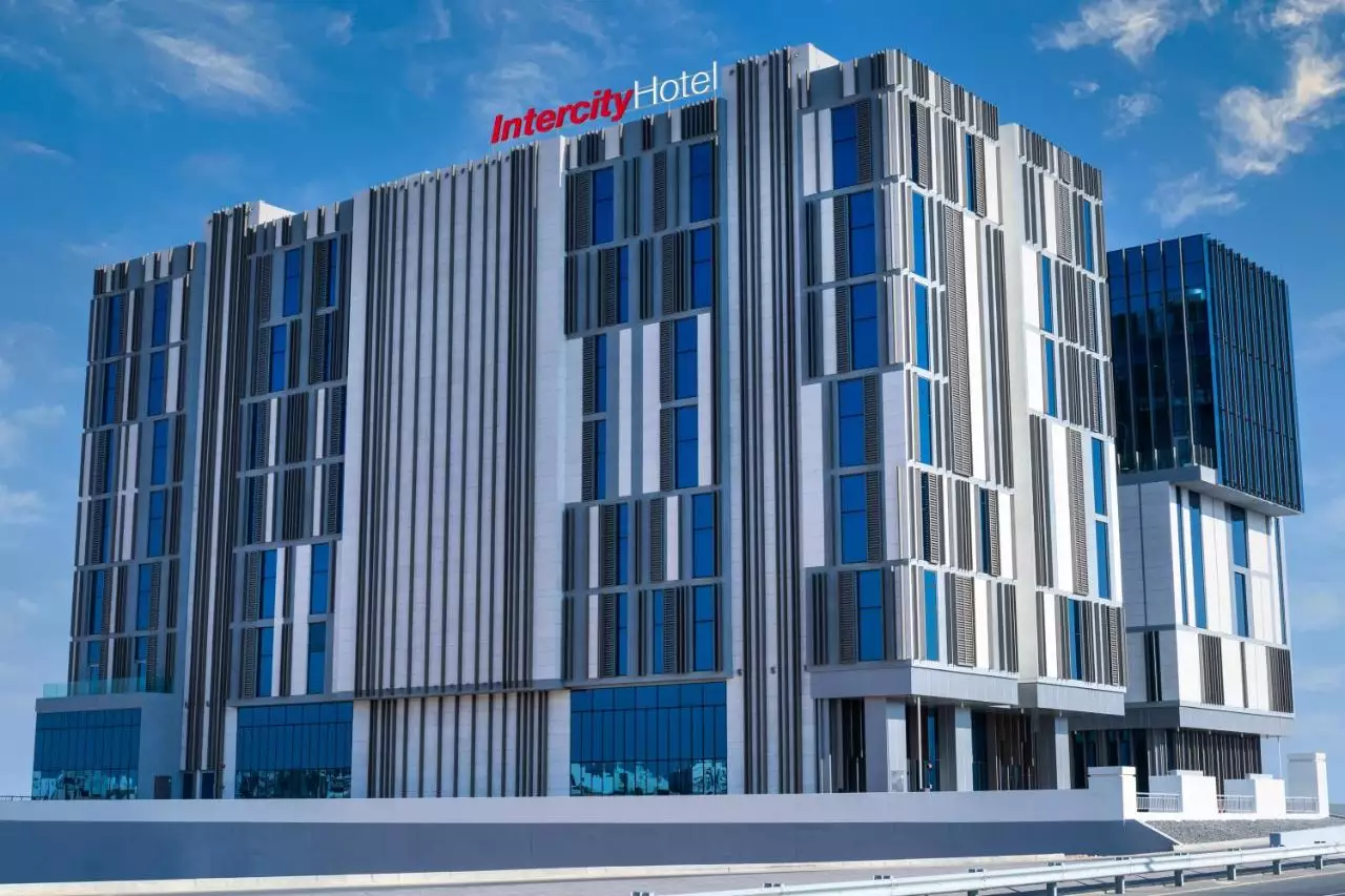 Alibaba https://cdn.alibaba.ir/ostorage/hotel-accommodation-images/68498c42ac13a7ed0d84ddfd_Muscat-Intercity-0.webp