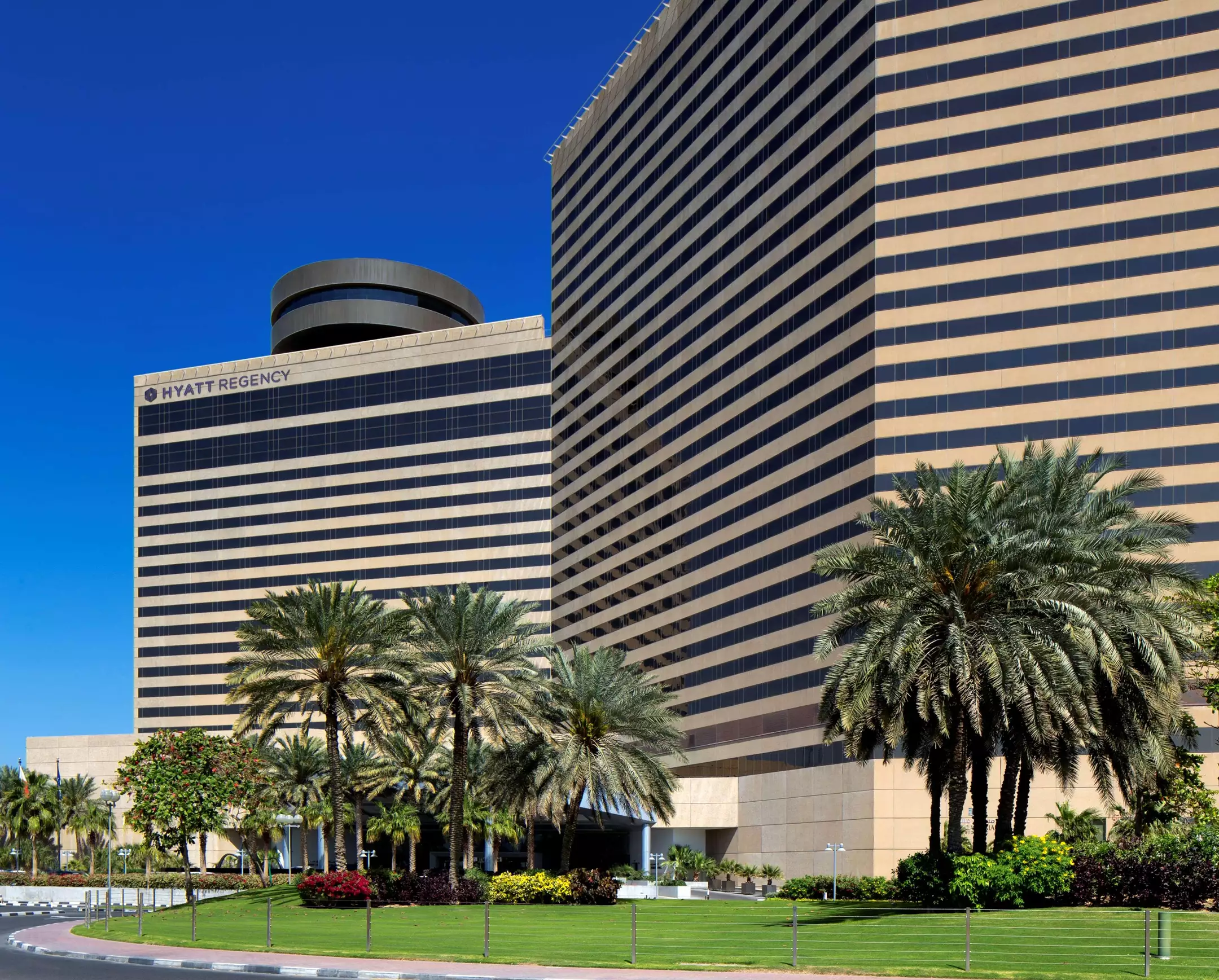 Alibaba https://cdn.alibaba.ir/ostorage/hotel-accommodation-images/686258f3ac13a7ed0d84e5f1_Dubai-Hyatt-Regency-0.webp
