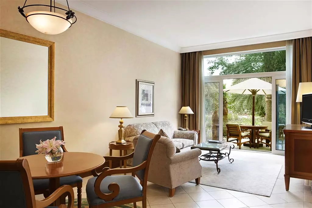 Alibaba https://cdn.alibaba.ir/ostorage/hotel-accommodation-images/68625997ac13a7ed0d84e761_Dubai-Sheraton-Jumeirah-Beach-Resort-0.webp