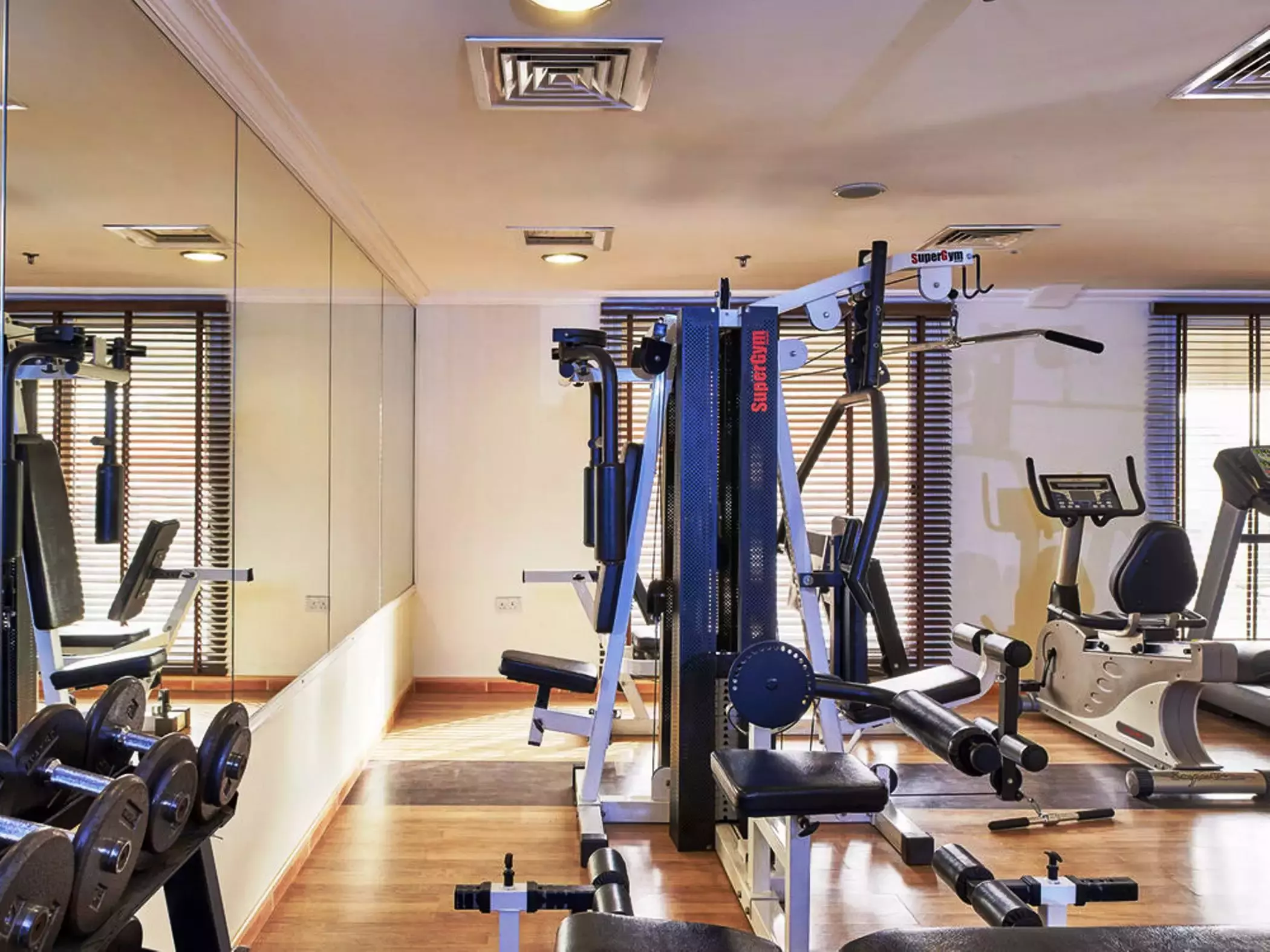 هتل Arabian Dreams Hotel Apartments دبی