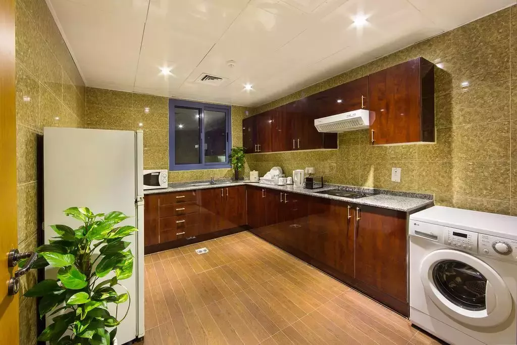 Alibaba https://cdn.alibaba.ir/ostorage/hotel-accommodation-images/68625ba7ac13a7ed0d84eb73_Dubai-Rolla-Residence-0.webp