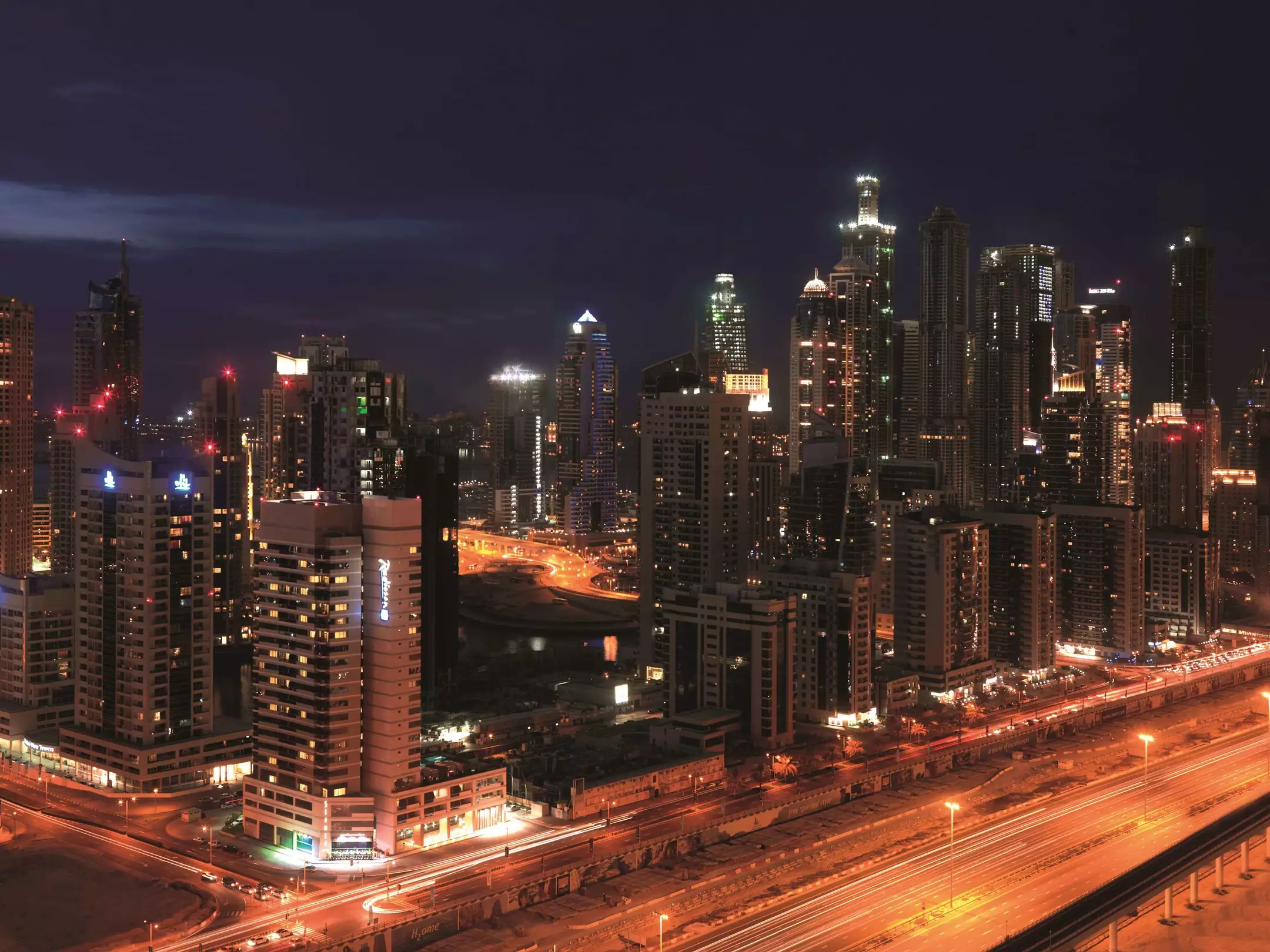 هتل The Radisson Blu Residence, Dubai Marina دبی