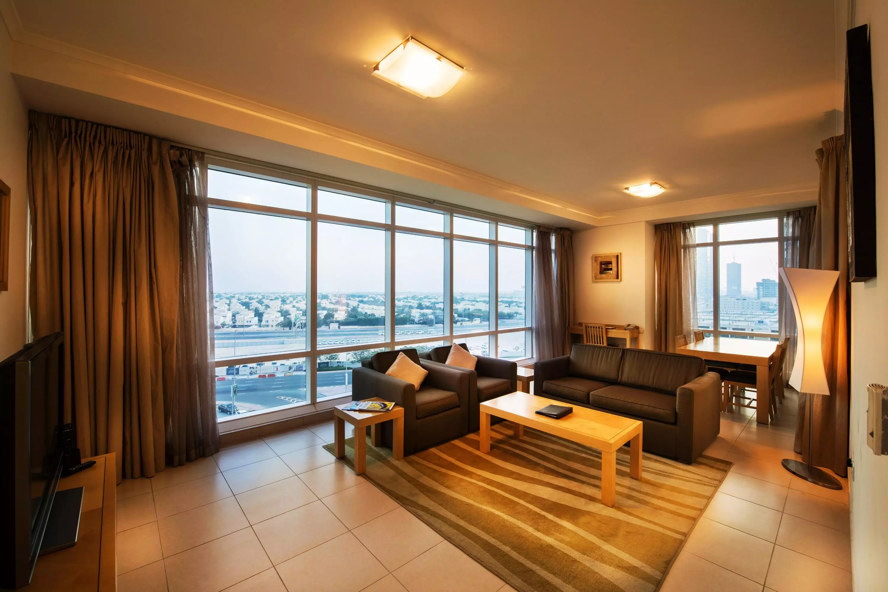 Alibaba https://cdn.alibaba.ir/ostorage/hotel-accommodation-images/68625cb3ac13a7ed0d84eda1_Dubai-Oaks-Liwa-Heights-0.webp
