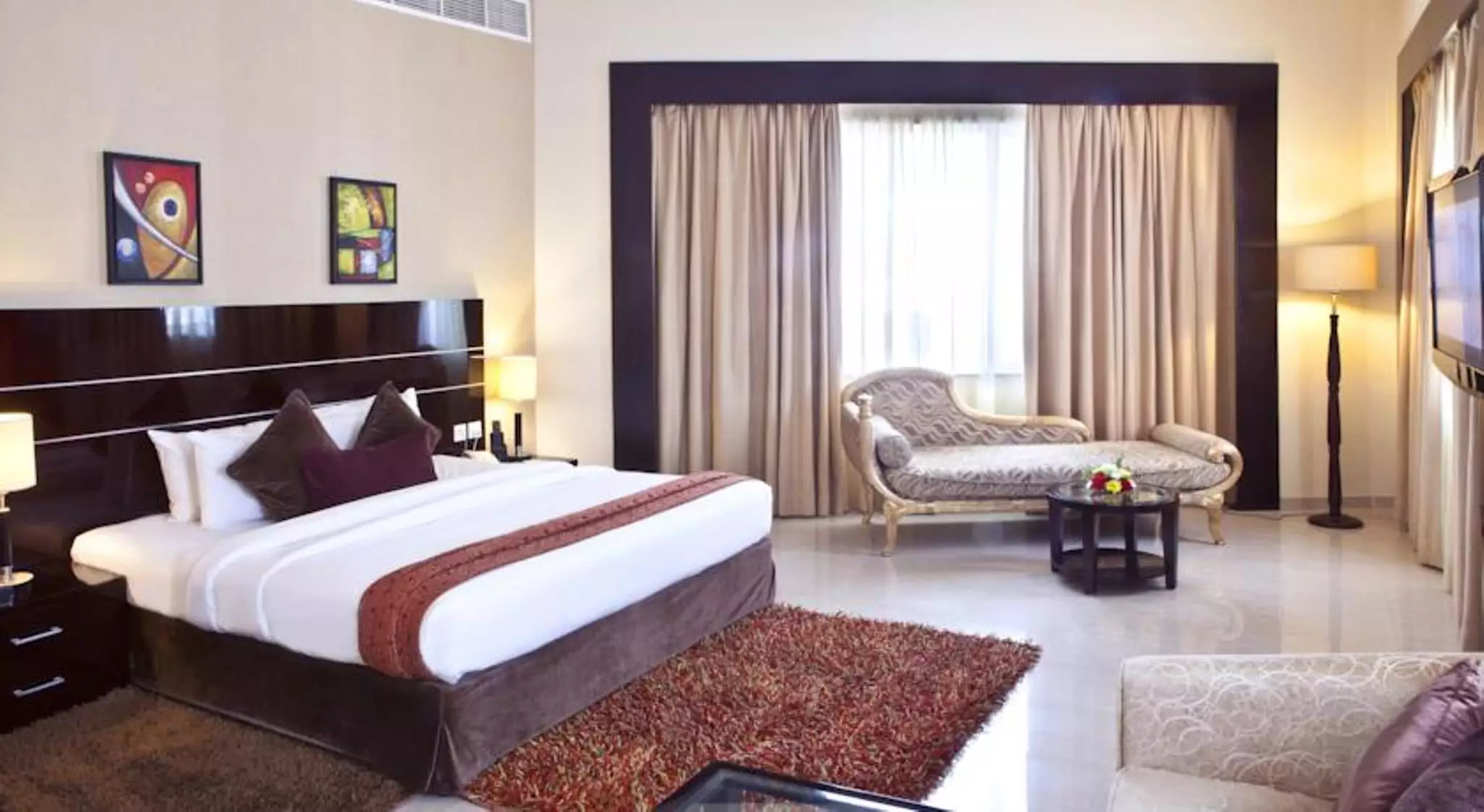 Alibaba https://cdn.alibaba.ir/ostorage/hotel-accommodation-images/68625ddfac13a7ed0d84efcc_Dubai-Landmark-Hotel-Riqqa-0.webp