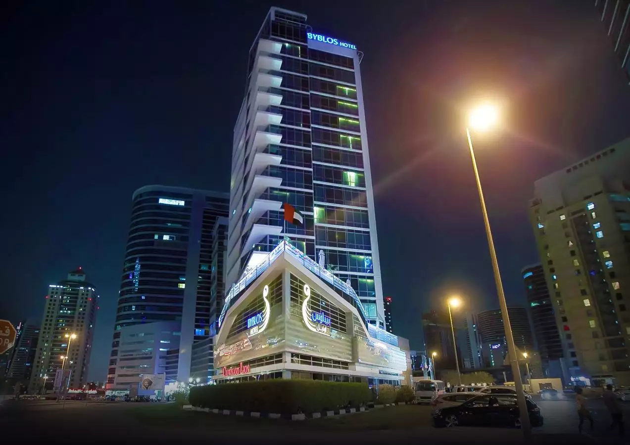 Alibaba https://cdn.alibaba.ir/ostorage/hotel-accommodation-images/68625e1dac13a7ed0d84f049_Dubai-Social-Hotel-0.webp