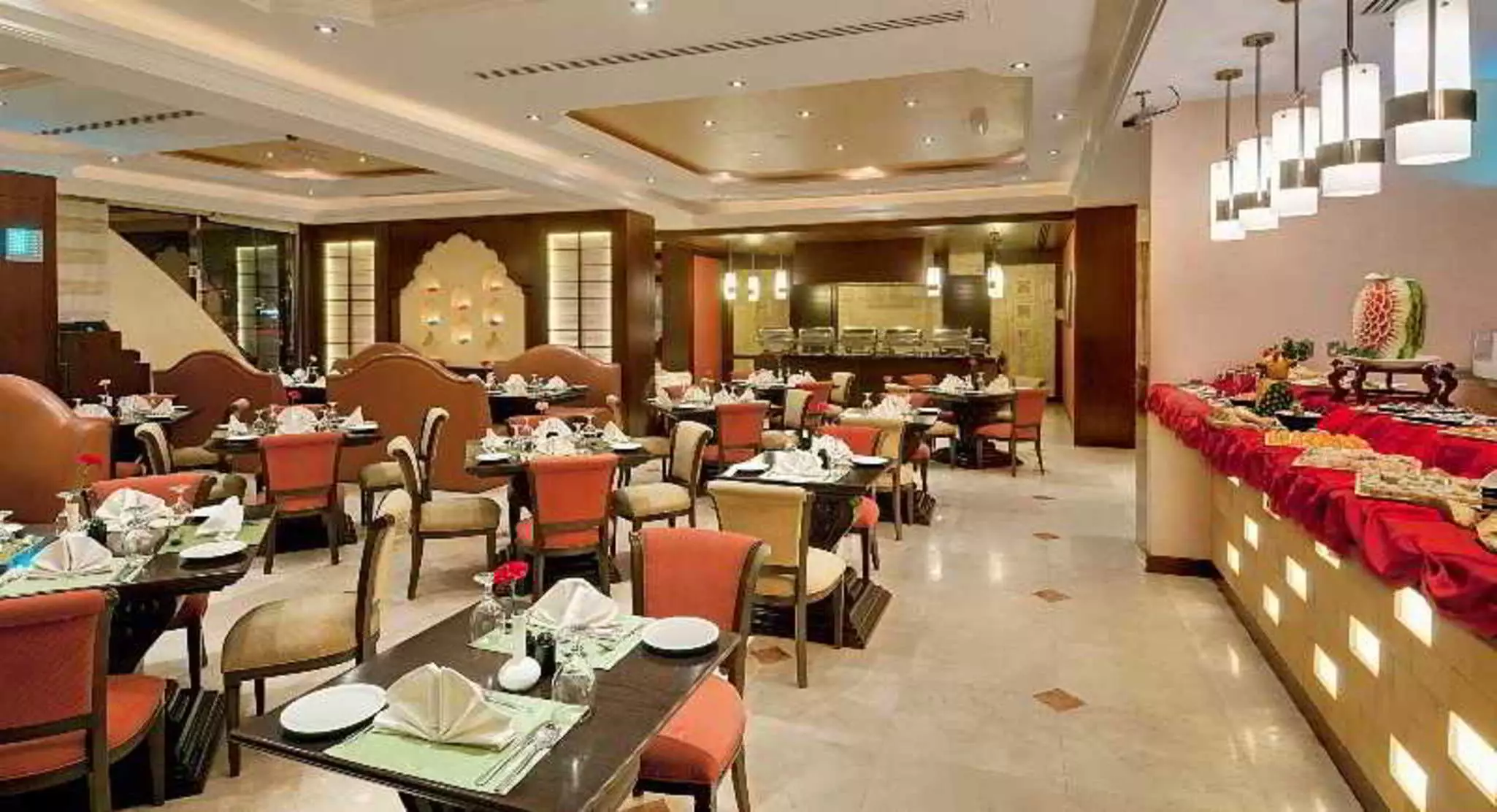 هتل آپارتمان لوتوس داون تاون مترو دبی