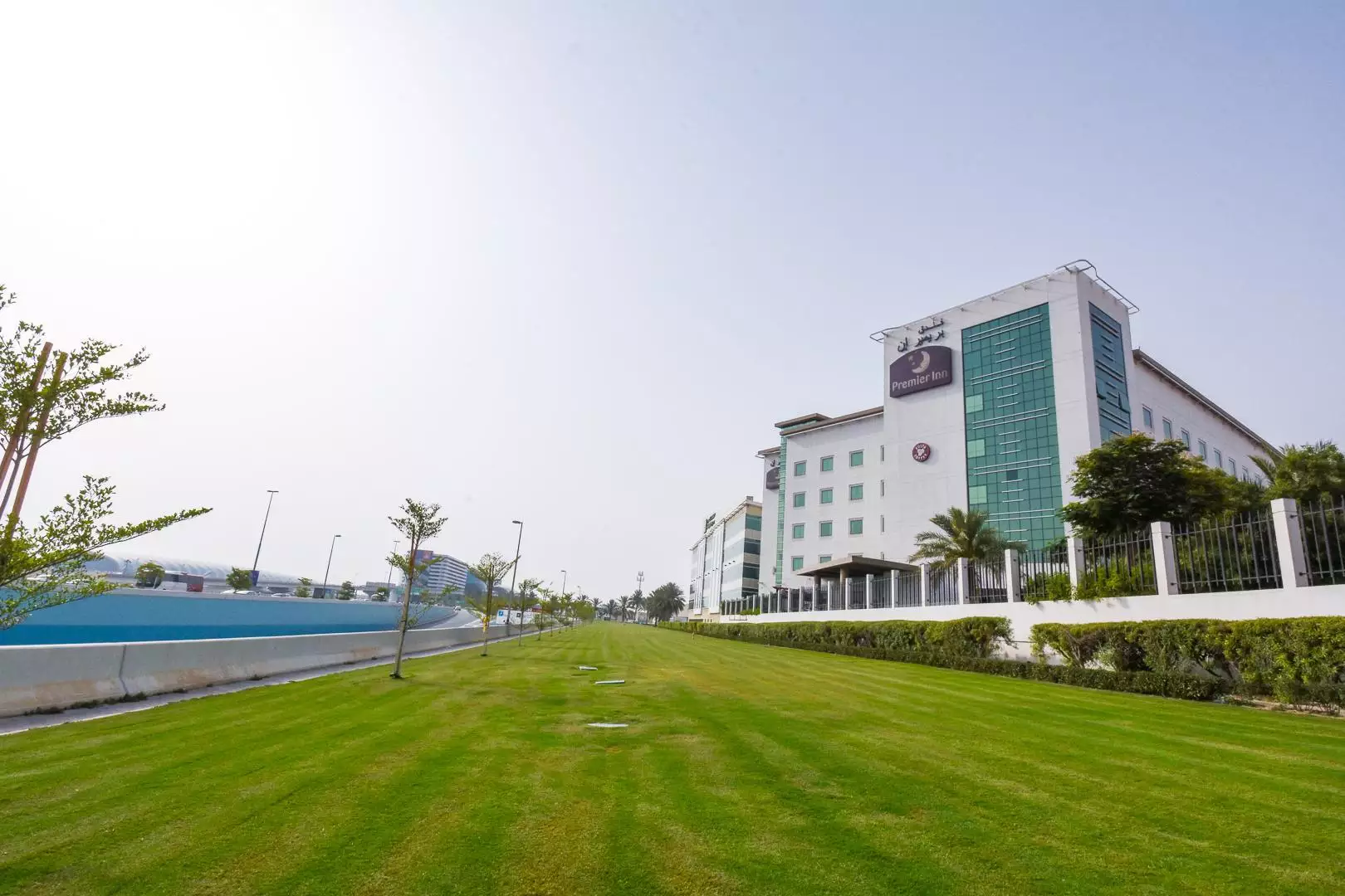 هتل Premier Inn Dubai International Airport دبی