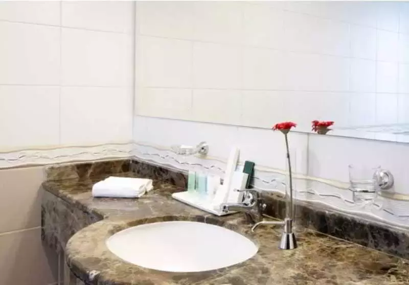 هتل Avari Al-Barsha Hotel Apartments دبی