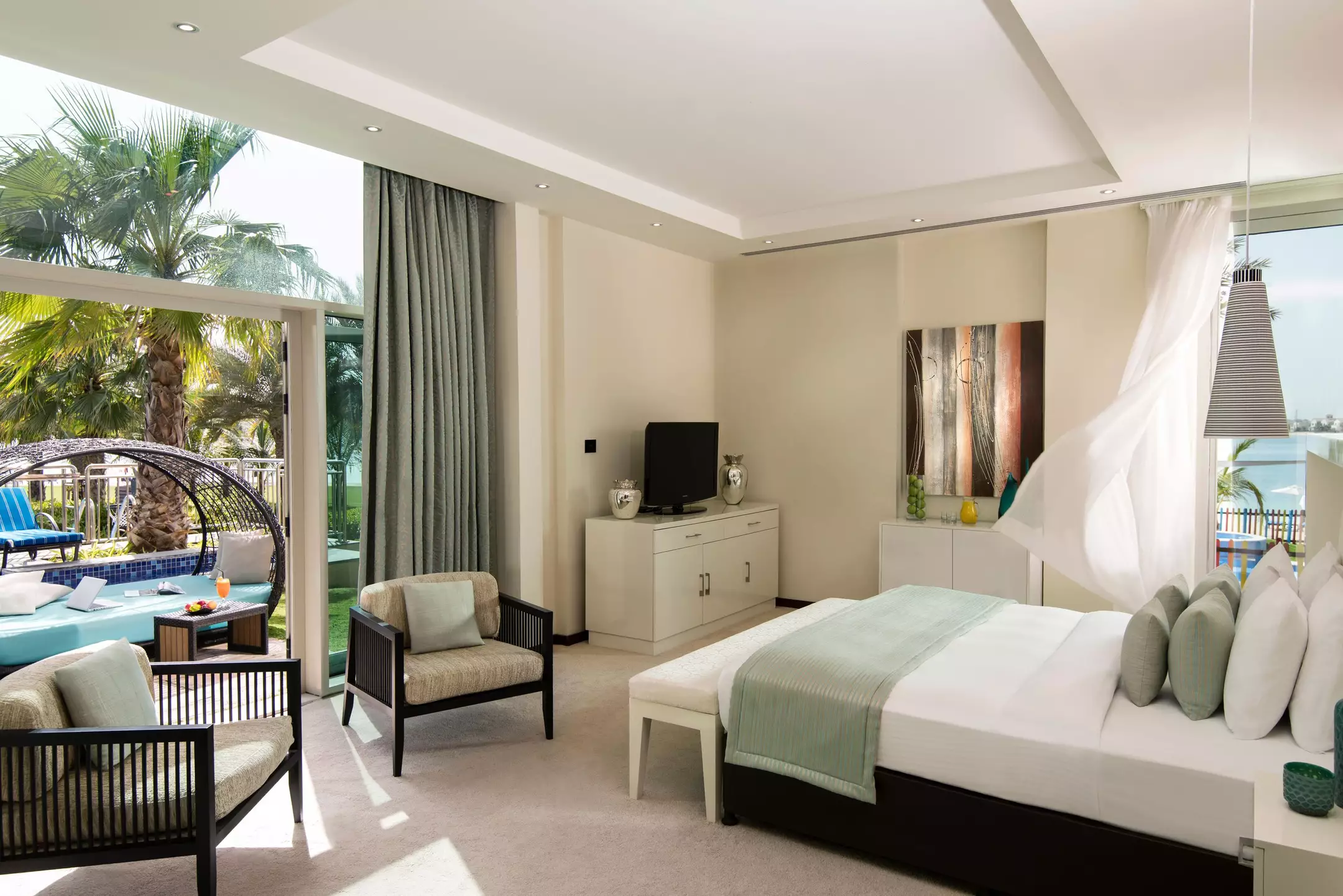 Alibaba https://cdn.alibaba.ir/ostorage/hotel-accommodation-images/68626408ac13a7ed0d84fbcc_Dubai-Rixos-The-Palm-Hotel--Suites-0.webp