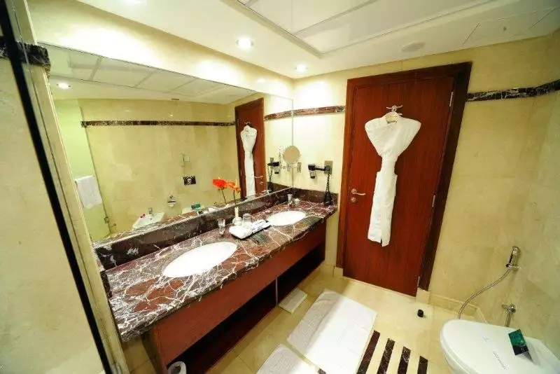 Alibaba https://cdn.alibaba.ir/ostorage/hotel-accommodation-images/686264f9ac13a7ed0d84fd91_Dubai-Monaco-Hotel-0.webp