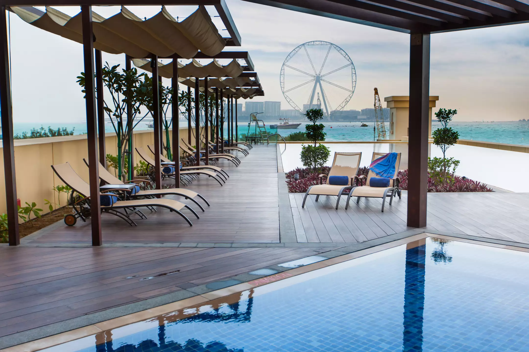 Alibaba https://cdn.alibaba.ir/ostorage/hotel-accommodation-images/68626556ac13a7ed0d84fe2c_Dubai-JA-Ocean-View-Hotel-0.webp