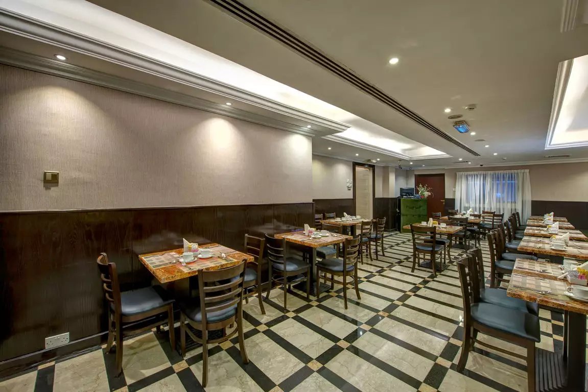 Alibaba https://cdn.alibaba.ir/ostorage/hotel-accommodation-images/686266eeac13a7ed0d8500ac_Dubai-Nihal-Residency-Hotel-Apartments-0.webp