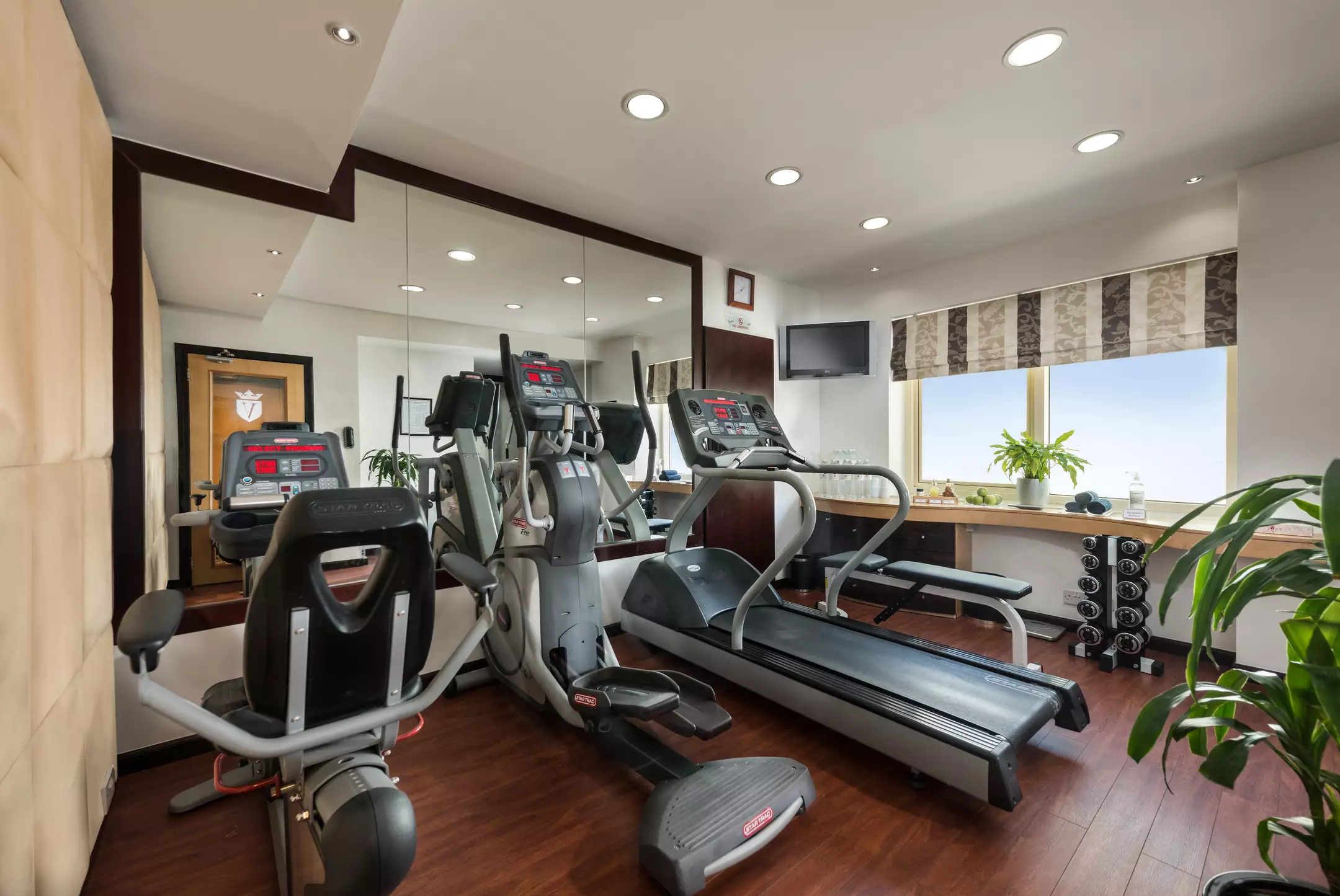 Alibaba https://cdn.alibaba.ir/ostorage/hotel-accommodation-images/686267ffac13a7ed0d850352_Dubai-Savoy-Park-Hotel-Apartments-23.webp
