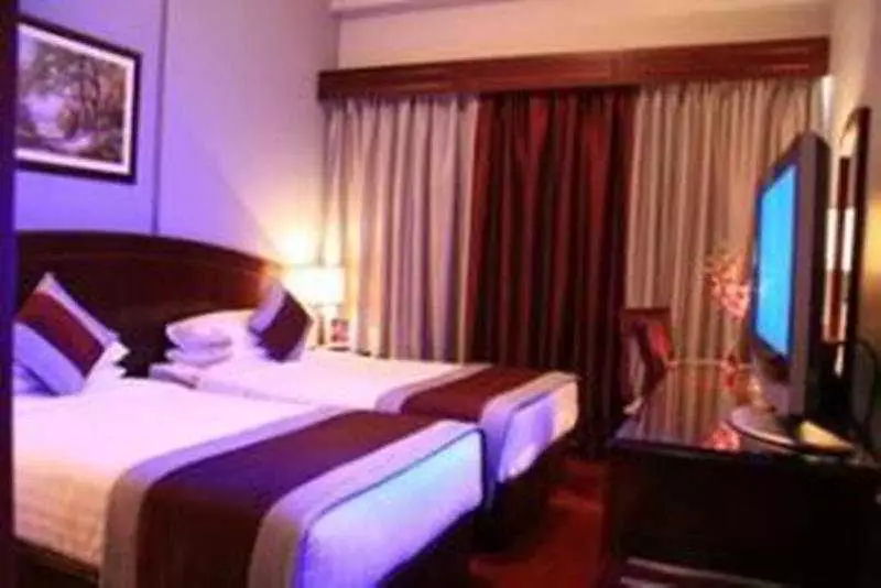 Alibaba https://cdn.alibaba.ir/ostorage/hotel-accommodation-images/6862689cac13a7ed0d8504f1_Dubai-Broadway-Hotel-0.webp