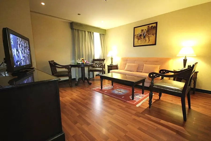 Alibaba https://cdn.alibaba.ir/ostorage/hotel-accommodation-images/686269d4ac13a7ed0d850793_Dubai-Arabian-Courtyard-Hotel--Spa-0.webp