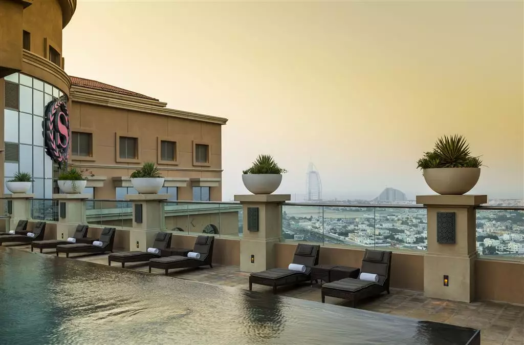 Alibaba https://cdn.alibaba.ir/ostorage/hotel-accommodation-images/68626a9bac13a7ed0d850936_Dubai-Sheraton-Mall-of-the-Emirates-Hotel-Dubai-0.webp