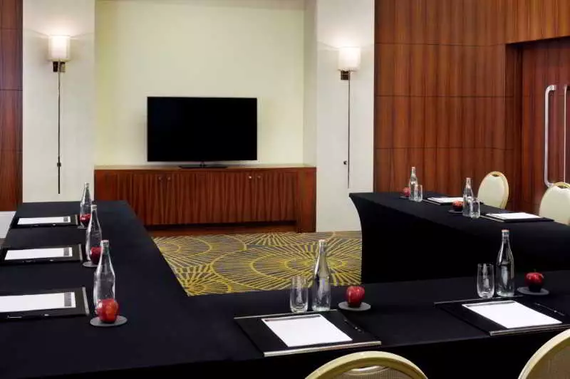 Alibaba https://cdn.alibaba.ir/ostorage/hotel-accommodation-images/68626b74ac13a7ed0d850af8_Dubai-Marriott-Hotel-Al-Jaddaf-Dubai-0.webp