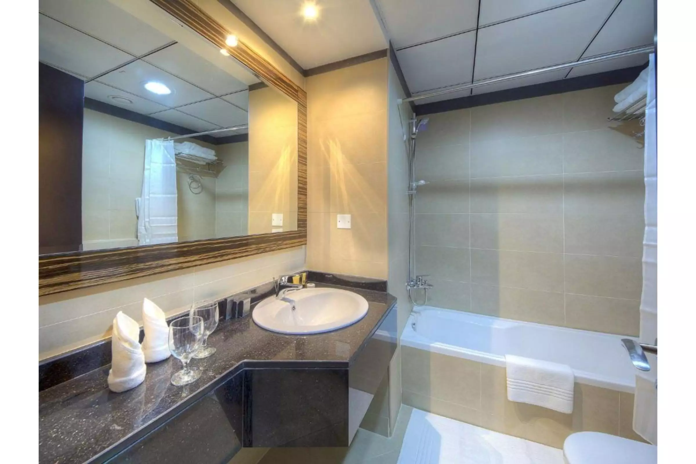 هتل Orchid Vue Hotel دبی