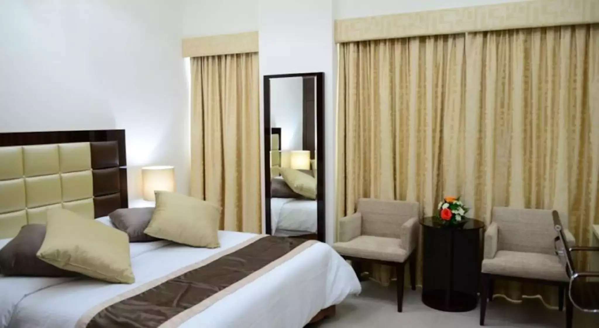 هتل Vista Hotel Apartments Deluxe دبی