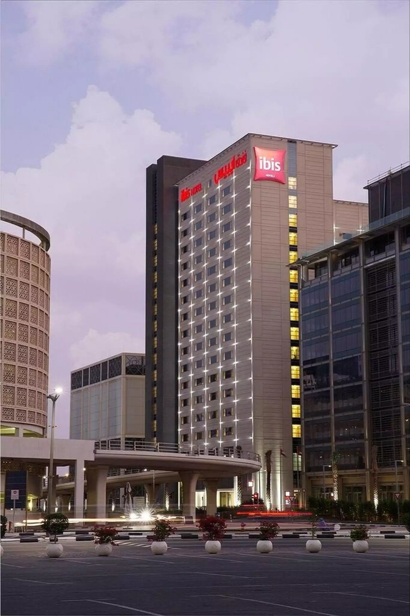 Alibaba https://cdn.alibaba.ir/ostorage/hotel-accommodation-images/68627178ac13a7ed0d851683_Dubai-ibis-One-Central-0.webp