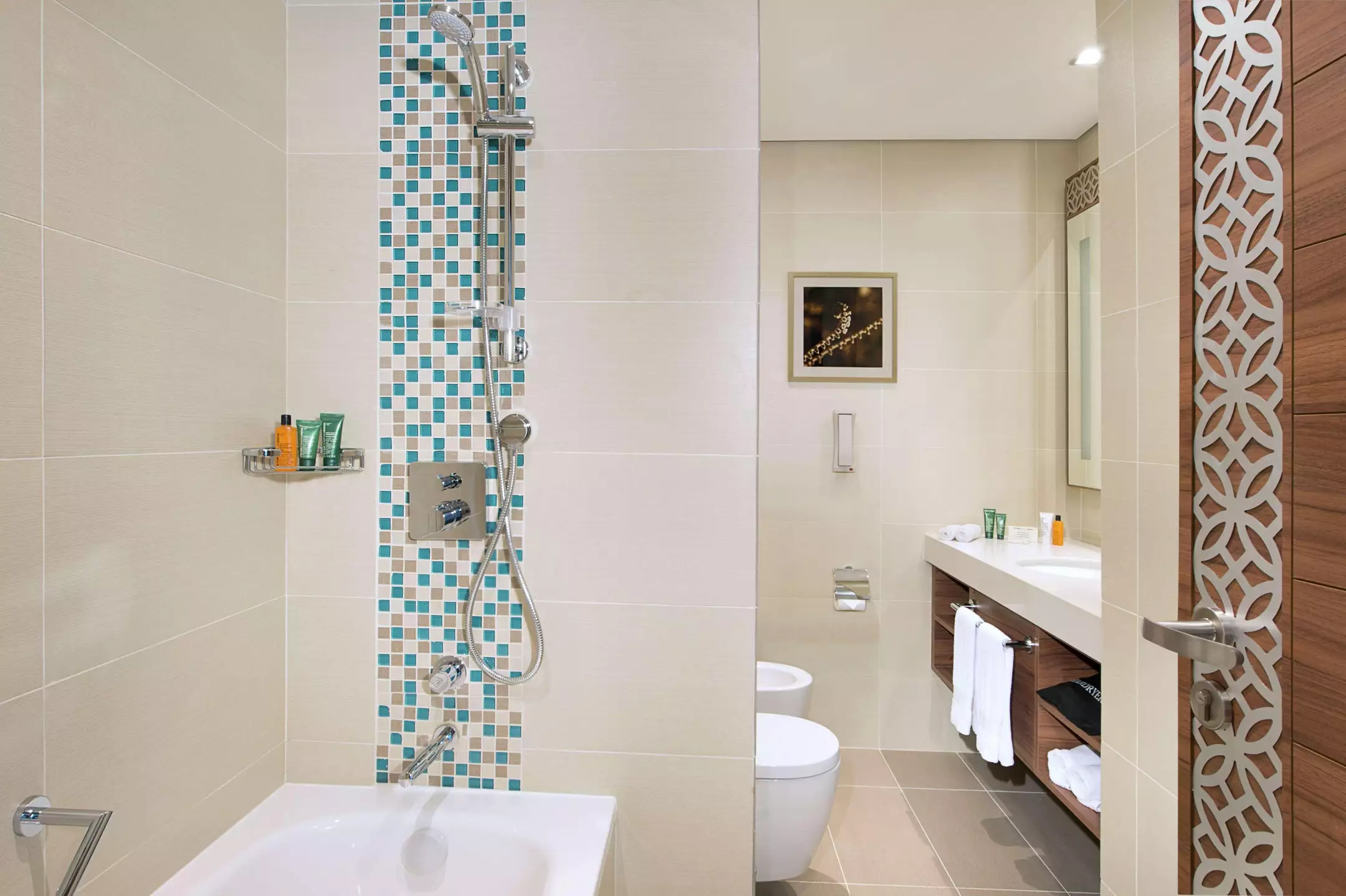 Alibaba https://cdn.alibaba.ir/ostorage/hotel-accommodation-images/686271f2ac13a7ed0d85176b_Dubai-Hilton-Garden-Inn-Dubai-Al-Mina-0.webp